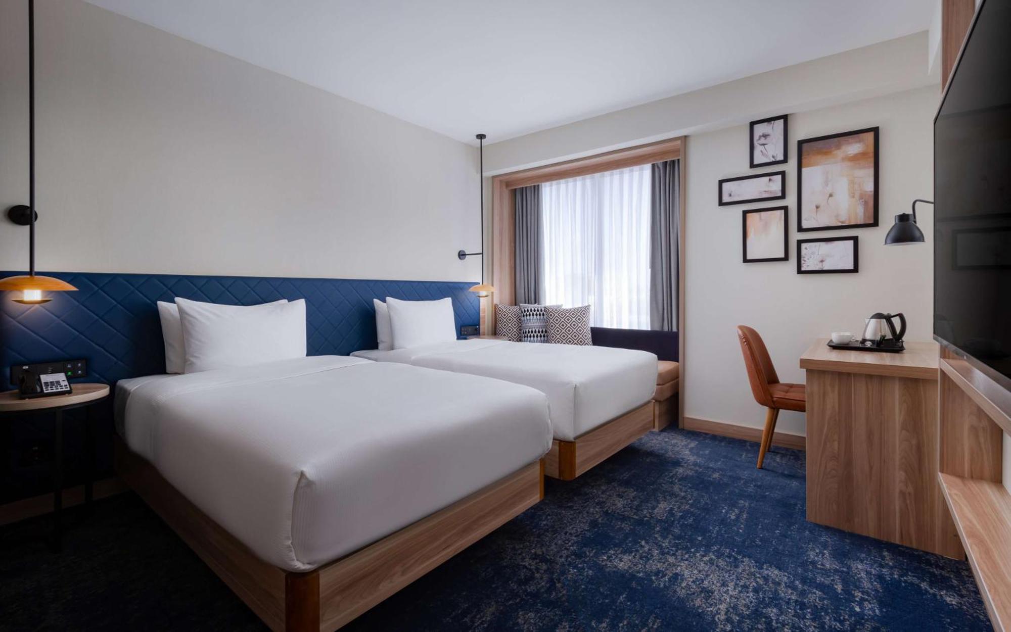 Hilton Garden Inn Szamarkand Kültér fotó