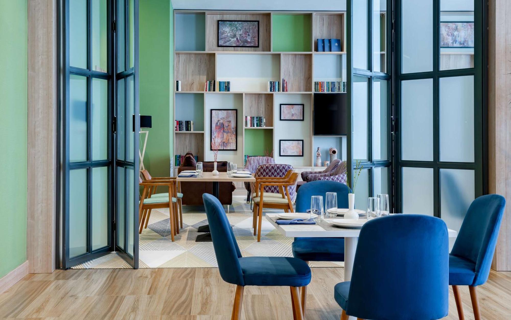 Hilton Garden Inn Szamarkand Kültér fotó