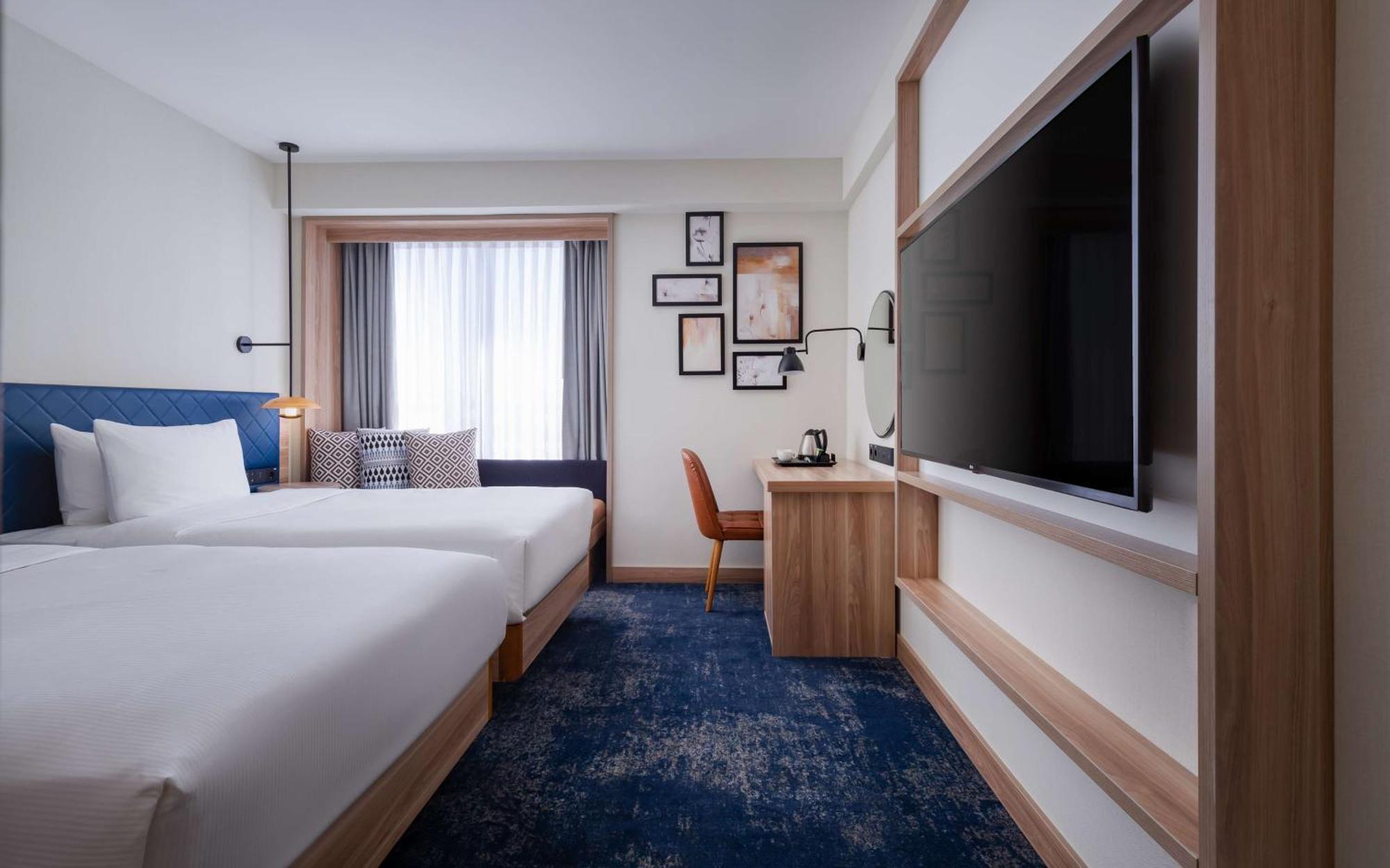 Hilton Garden Inn Szamarkand Kültér fotó