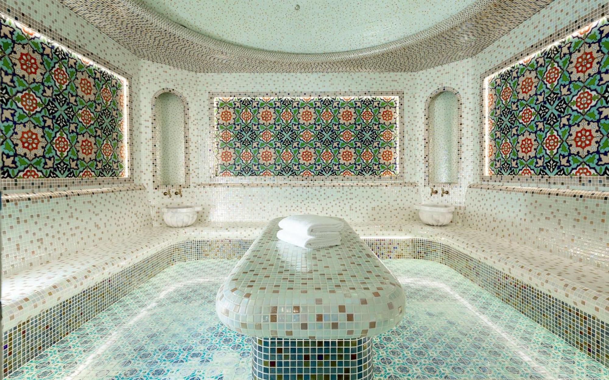Hilton Garden Inn Szamarkand Kültér fotó